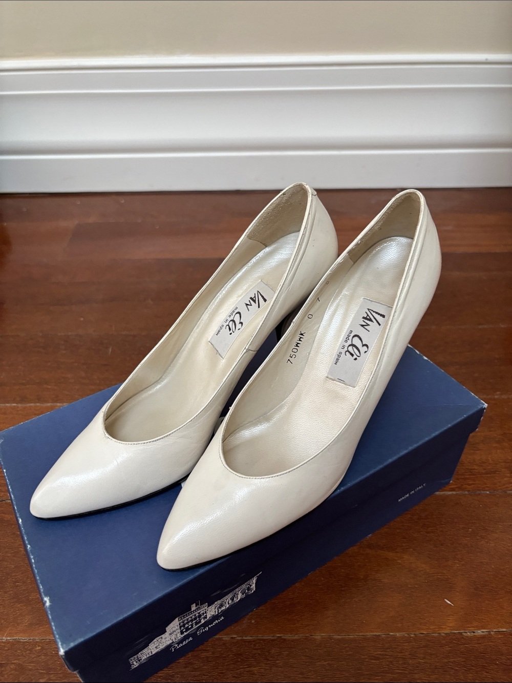Van Eli Cream Pointed-Toe Pumps 7